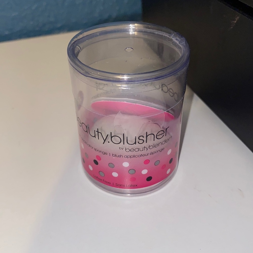 BeautyBlender BeautyBlusher sponge